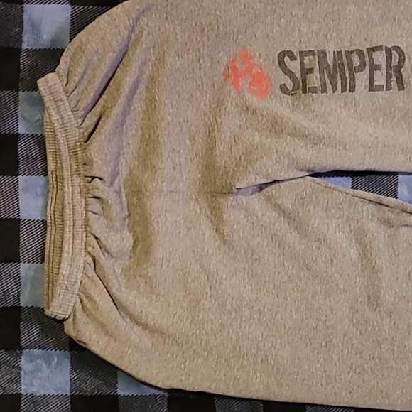 Vintage.  Made in USA. The Game Sweats. Semper Fidelis. Marine core motto. M - Picture 5 of 12